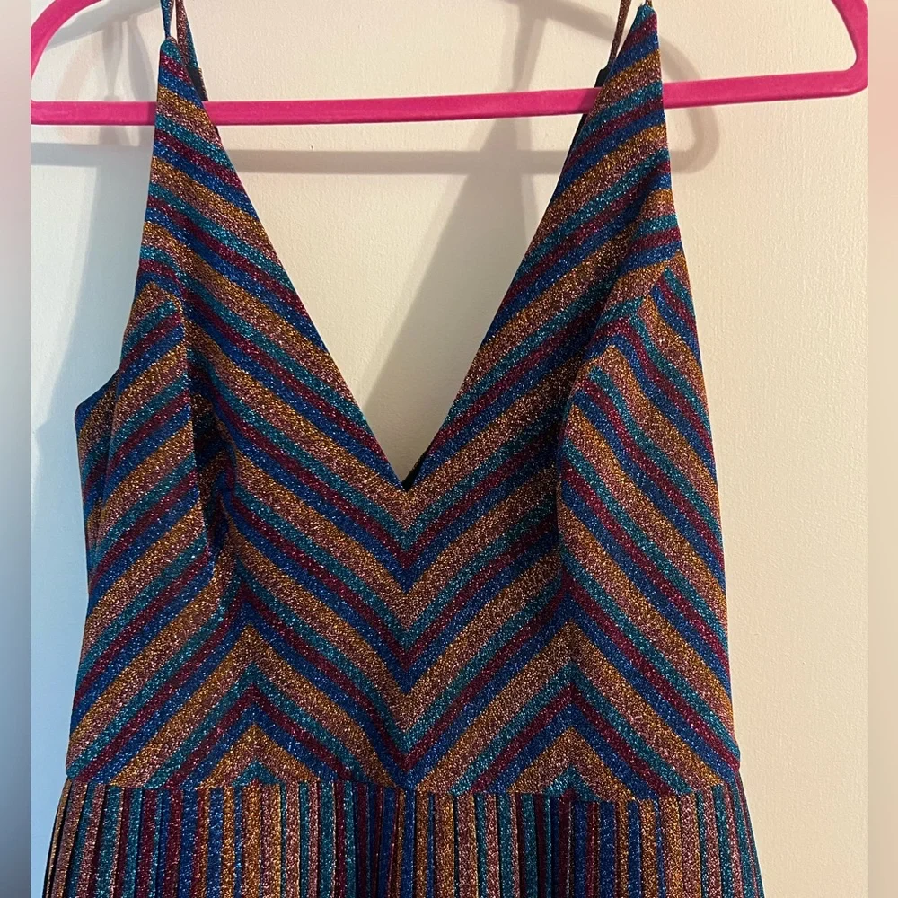 Dress the Population Haley Metallic Cobalt Pleated Chevron Dress Medium - Picture 8 of 12
